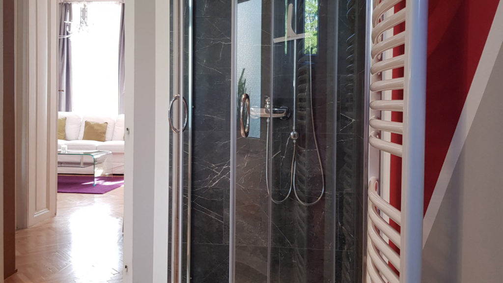 Modernes Badezimmer in ruhiger Ferienwohnung in Wien